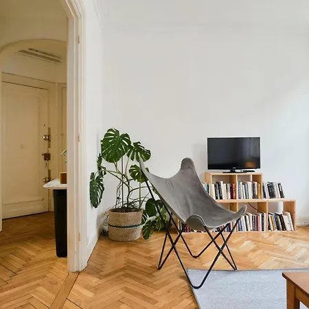 Character 2-Bedroom Apartment In The City Center Rijsel Buitenkant foto
